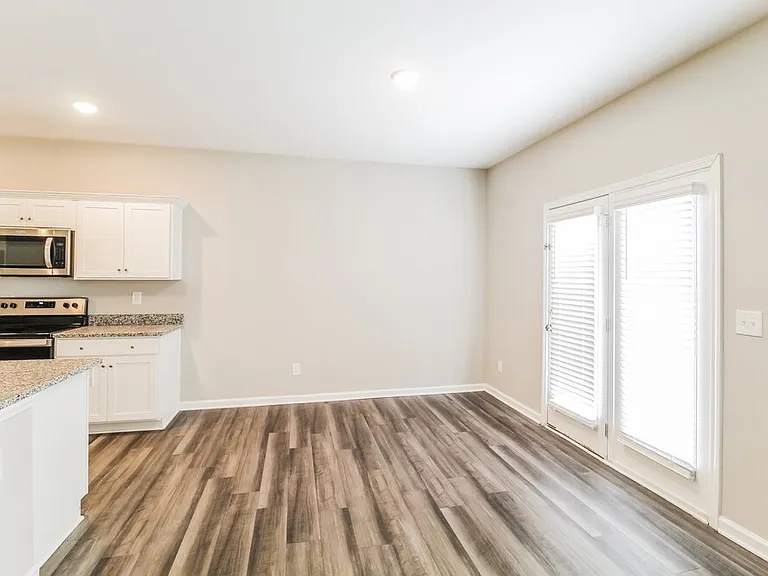 4009 Kendrick Cir — Photo 7