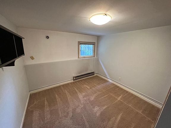 5th image of 2727 Boylston Ave E Unit 1