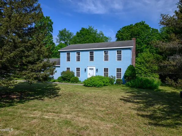 245 Southshire Dr, Bennington, VT 05201