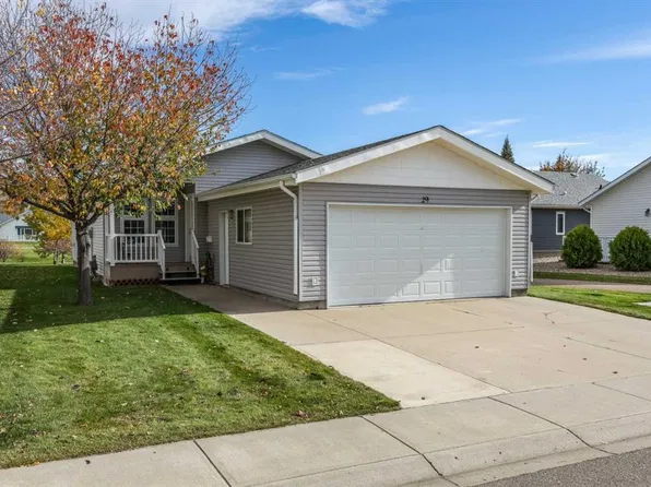 29 W Chartwell Pl SE, Medicine Hat, AB T1B 0E2