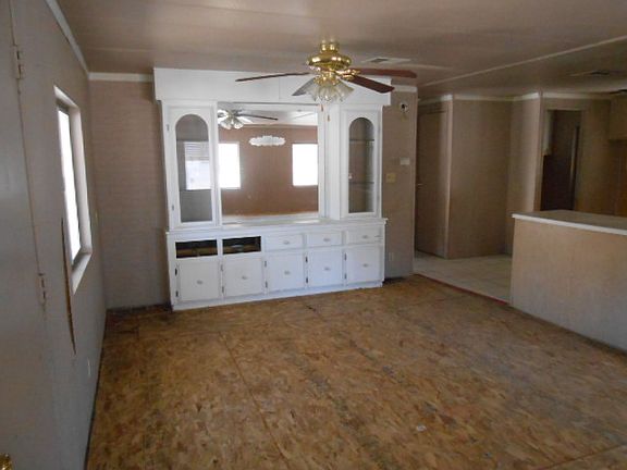 5th image of 3316 Death Valley Dr
