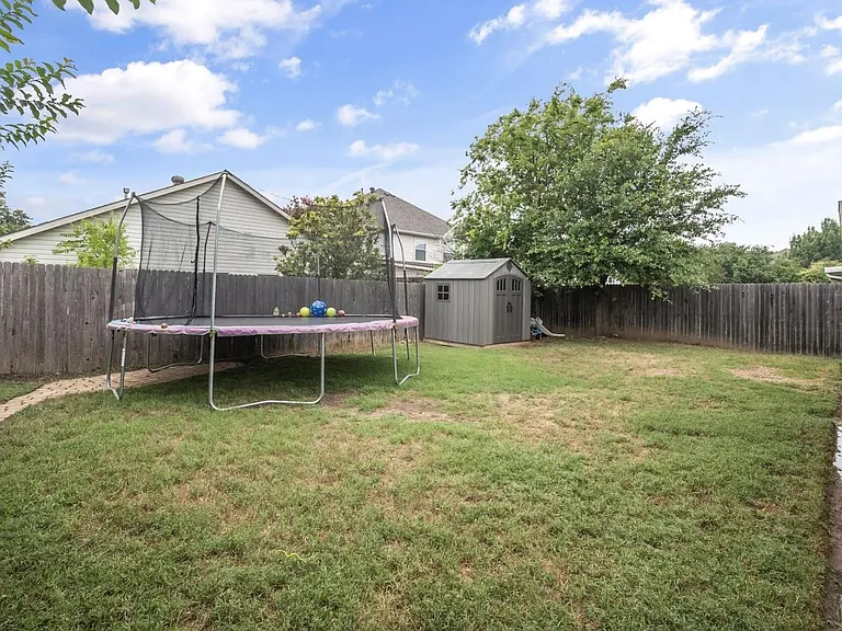 4412 Jessica St — Photo 12