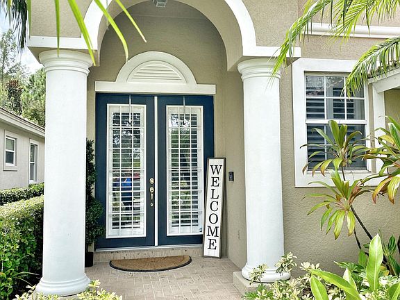 2nd image of 14644 Mirasol Manor Ct