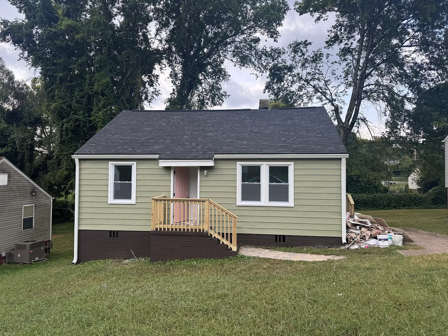 2 bed, 832 sqft, $1,600 — Photo 1