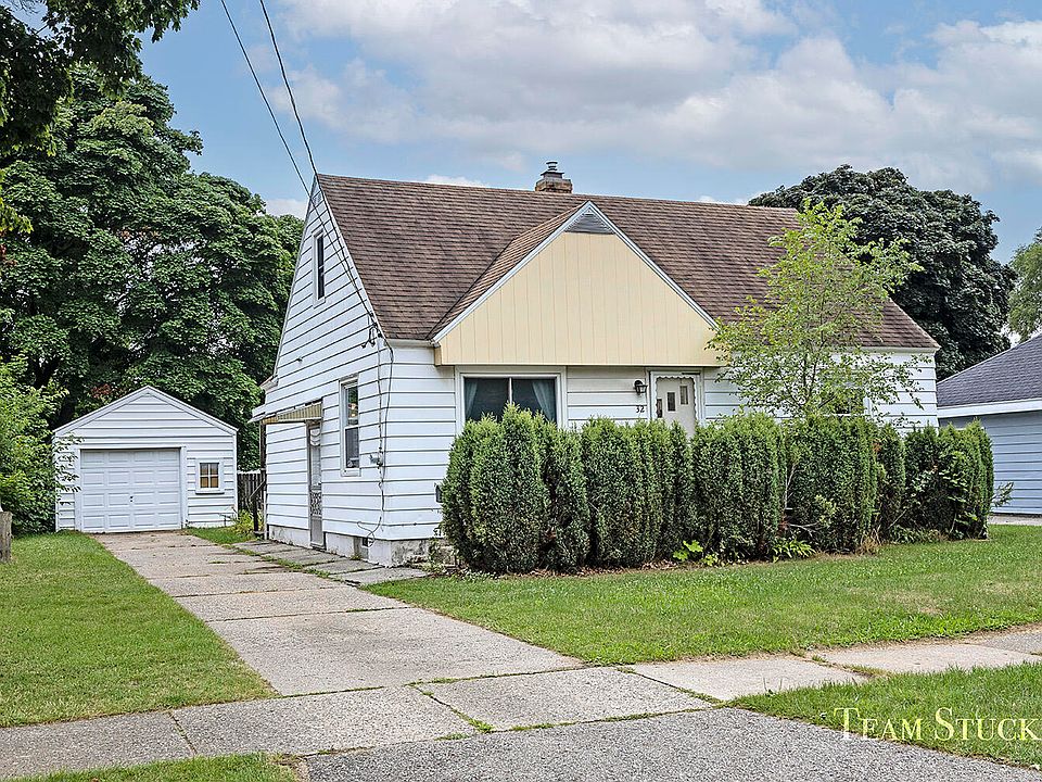 32 Montebello St SE, Kentwood, MI 49548 Zillow