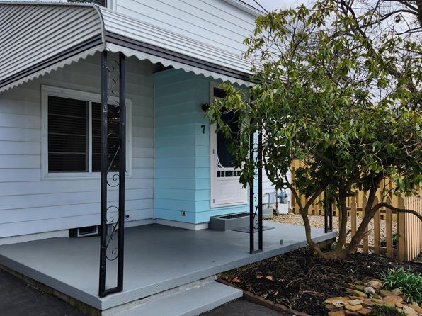 7 Bungalow Bay Blvd
