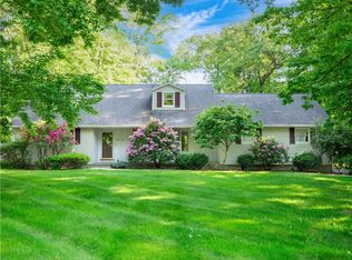 3460 Ridgewood Dr, Hermitage, PA 16148