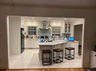 1915 Rosecrest Dr, Greensboro, NC 27408