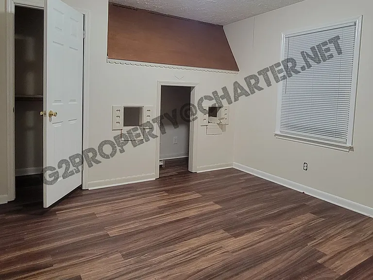 202 Tracy Ter — Photo 9