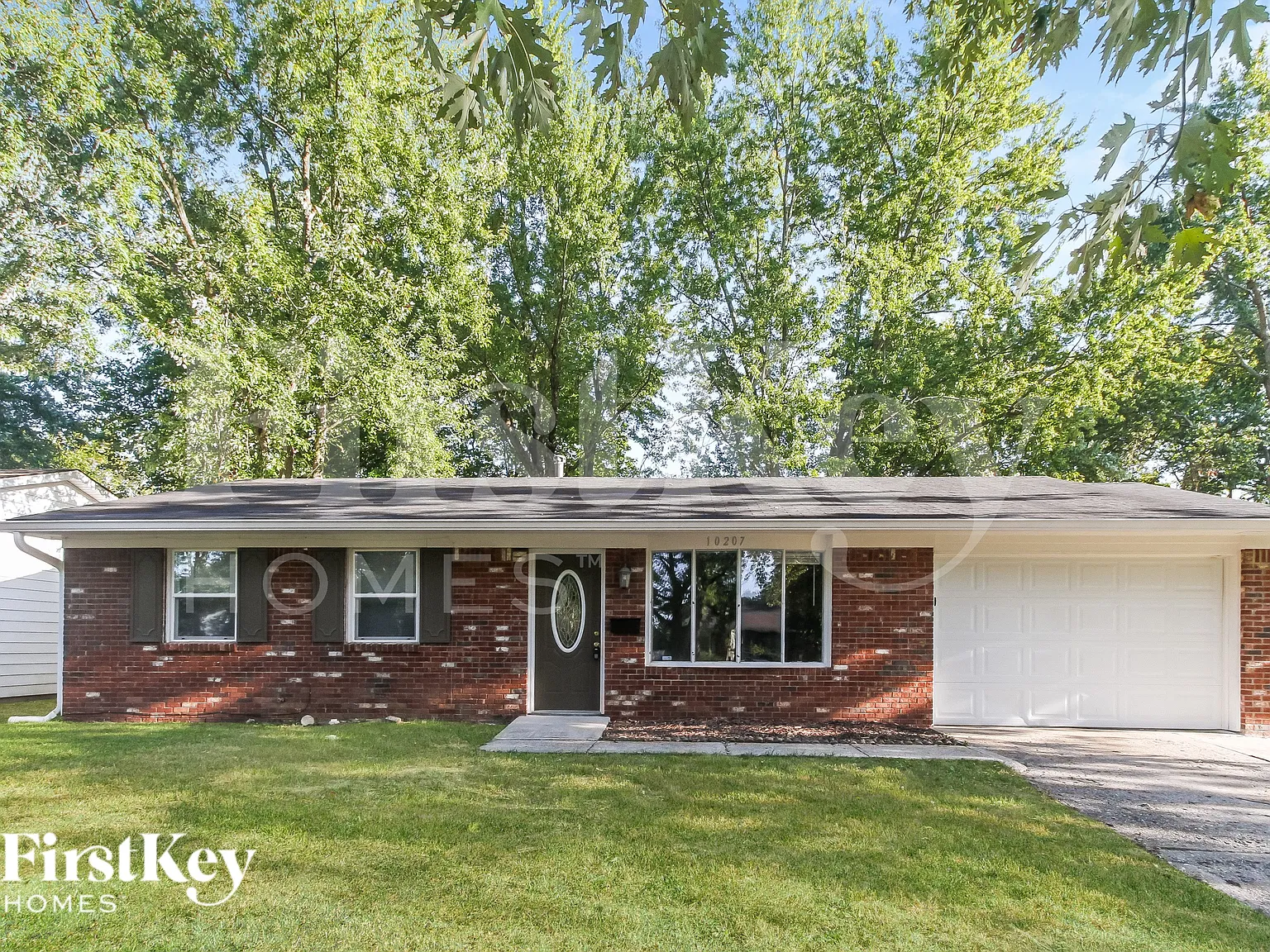 3 bed, 1.5 bath, 1488 sqft, $1,640 — Photo 1
