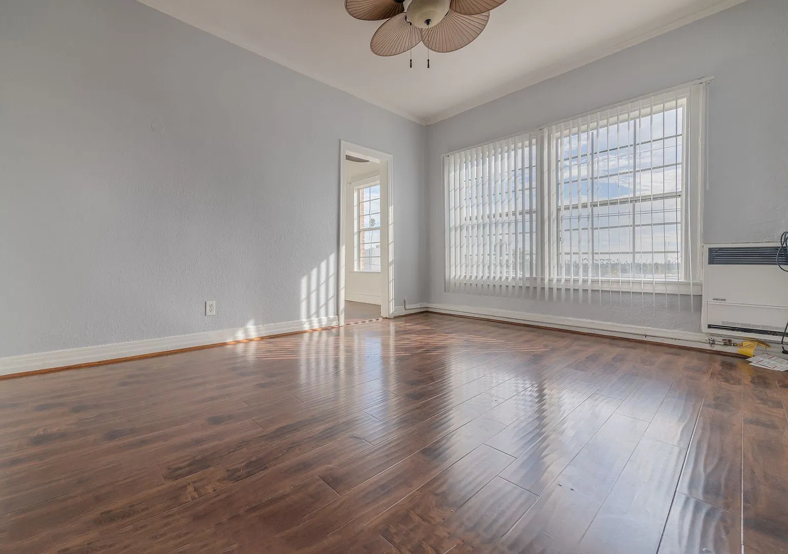 4144 W Adams Blvd — Photo 4
