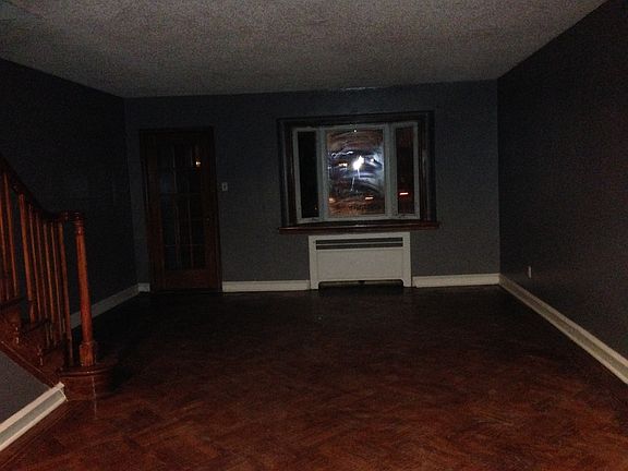 3rd image of 6056 Roosevelt Blvd