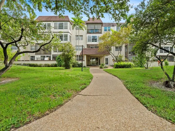 1681 NW 70th Ave APT 105, Plantation, FL 33313