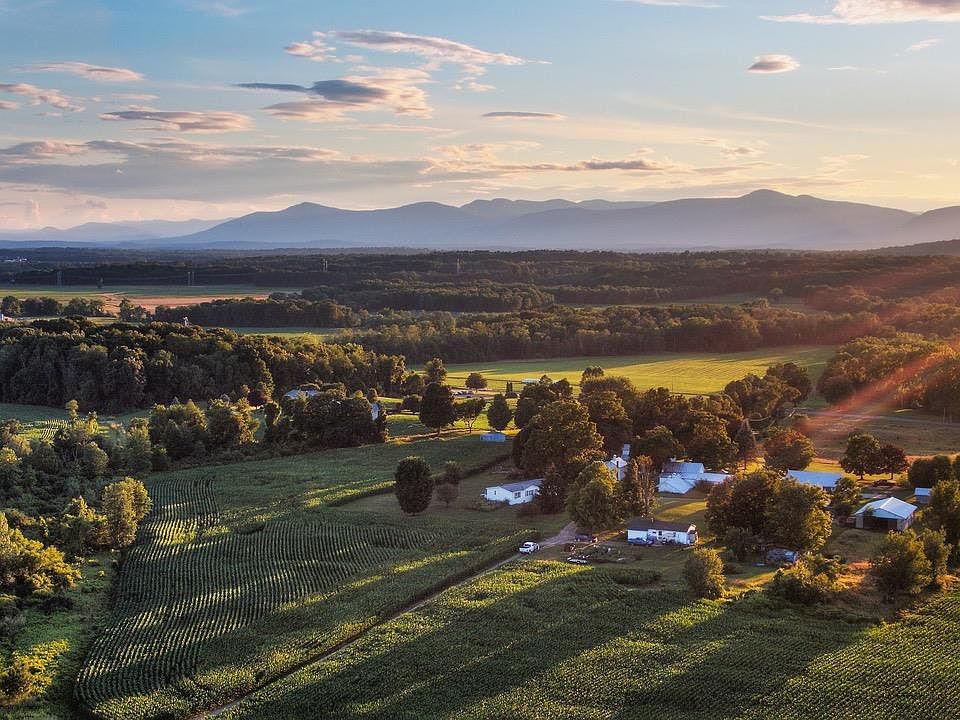 1st image of 32 Treeland Farms
