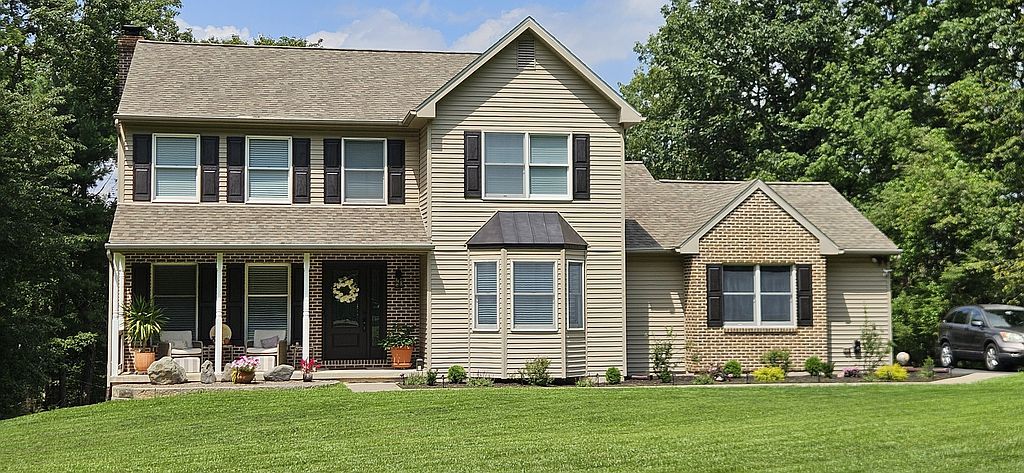 227 Evergreen Ct - Property Image