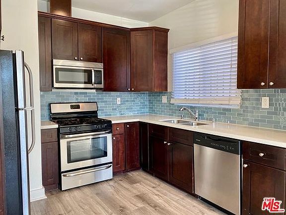 3rd image of 6081 Pickford Pl APT 1A