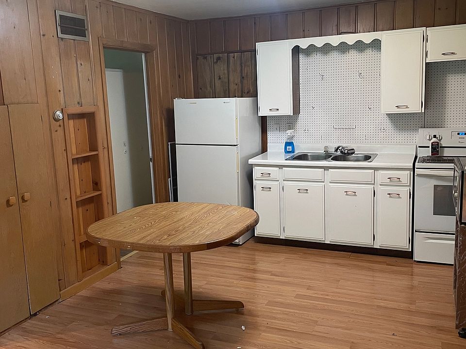 1st image of 2703 Jefferson Ave #B