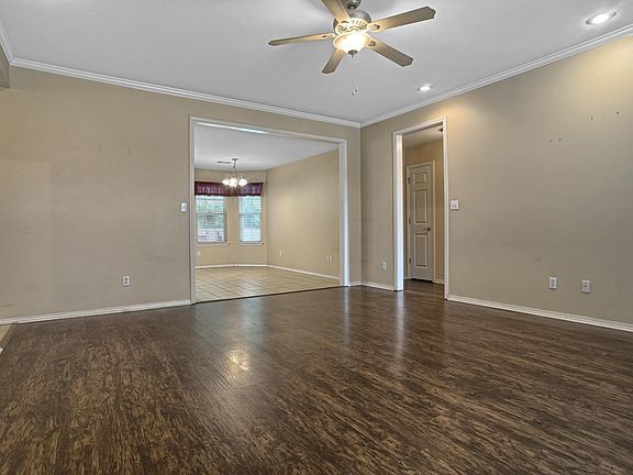 5th image of 2119 S Verona Ave