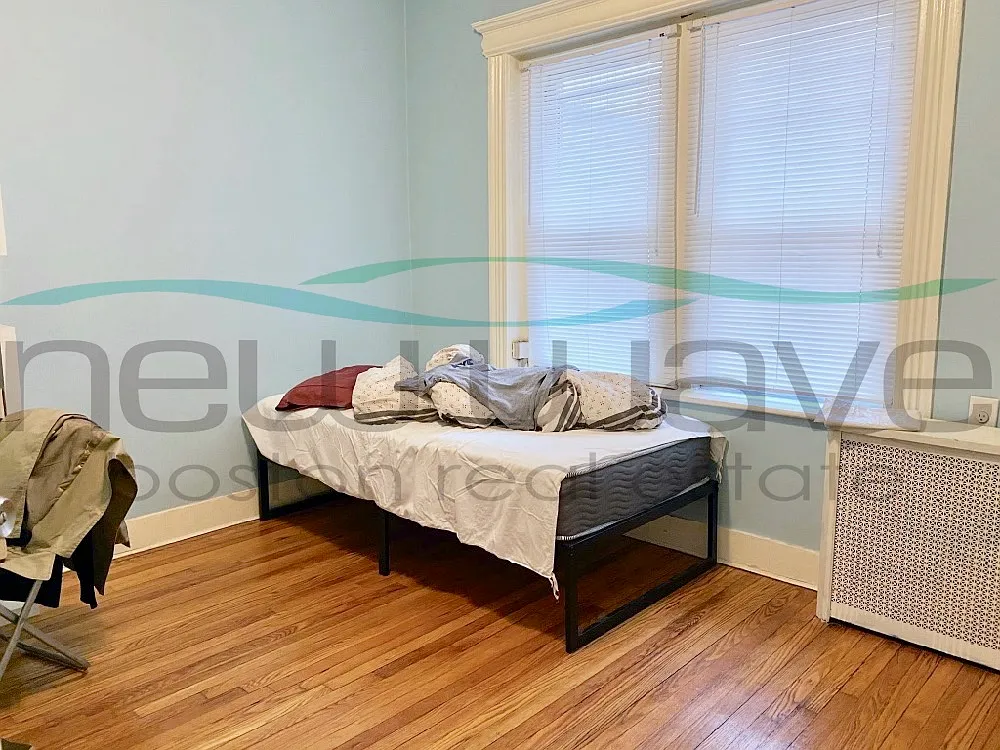 2 bed, 750 sqft, $3,250 — Photo 4