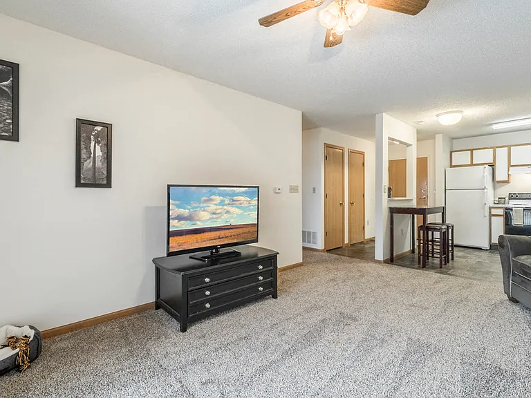 Highland View Apartments — Photo 70
