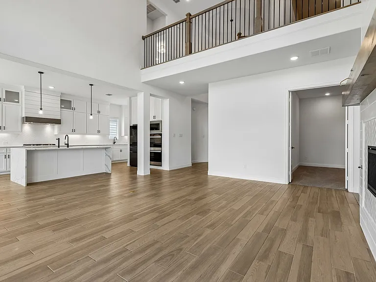 Huge Living Area