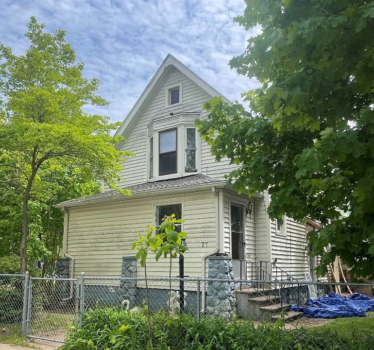 1st image of 27 Graves Ave
