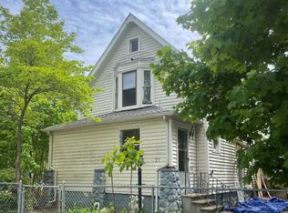 27 Graves Ave, Battle Creek, MI 49037