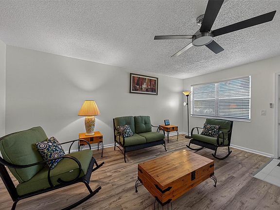5th image of 51 Farnham C