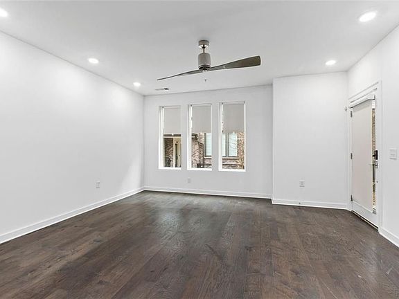 5th image of 375 Pratt Dr SE Unit 303