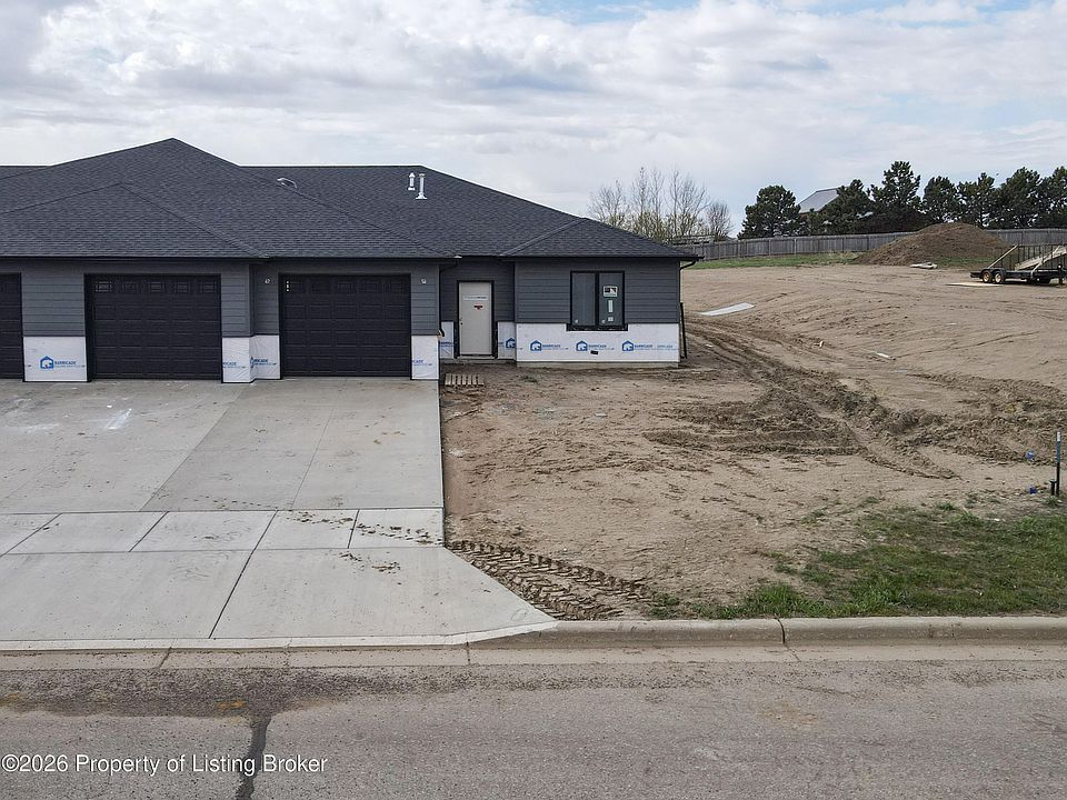 1st image of 1631 Marilyn Way
