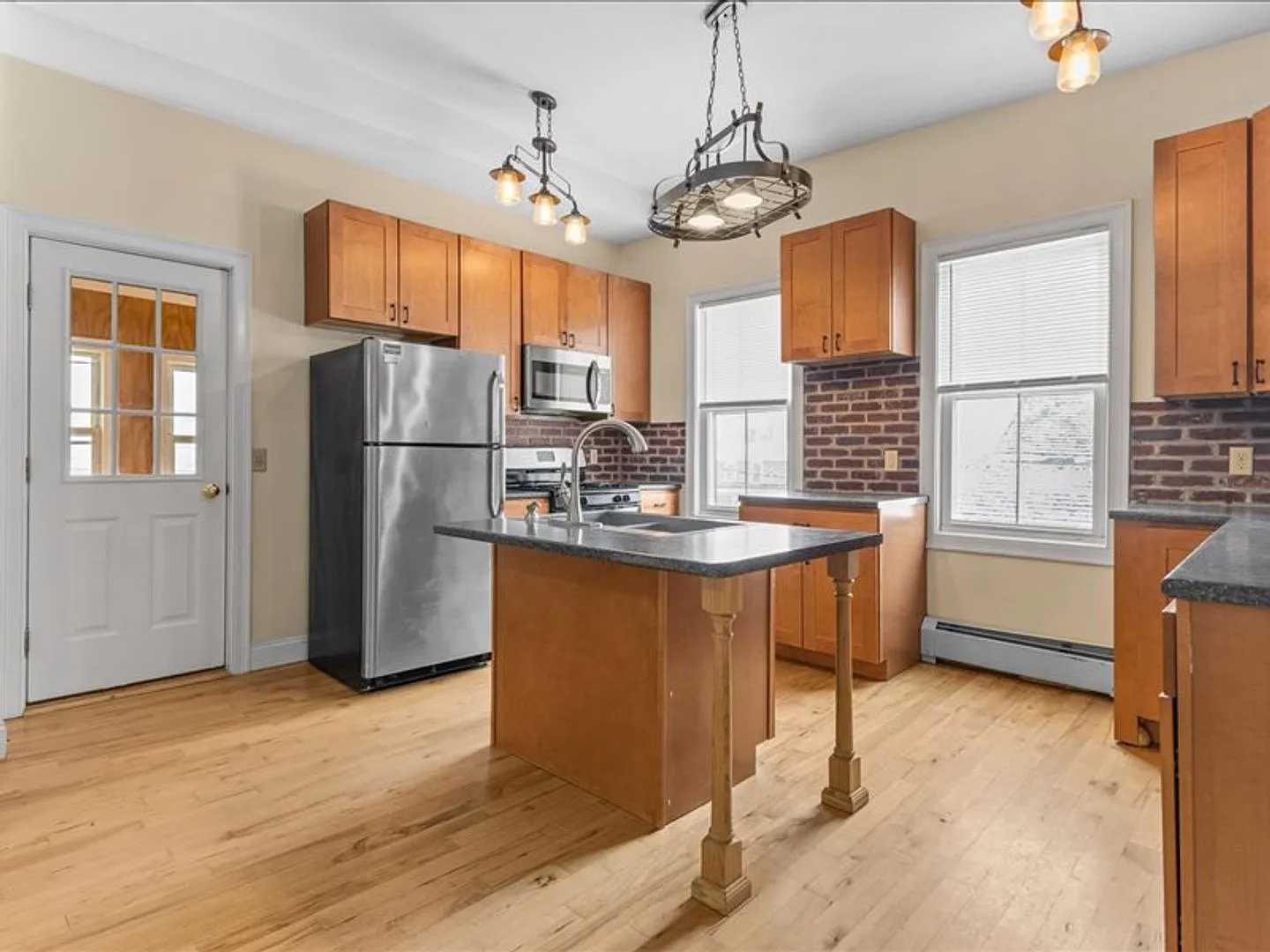 26 Cedar St — Photo 1