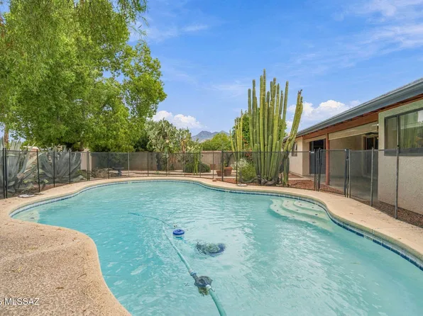 2721 N Dos Hombres Dr, Tucson, AZ 85715