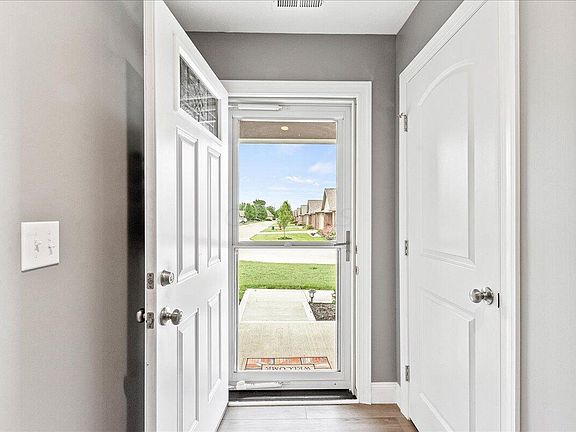 4th image of 300 Coates Ct