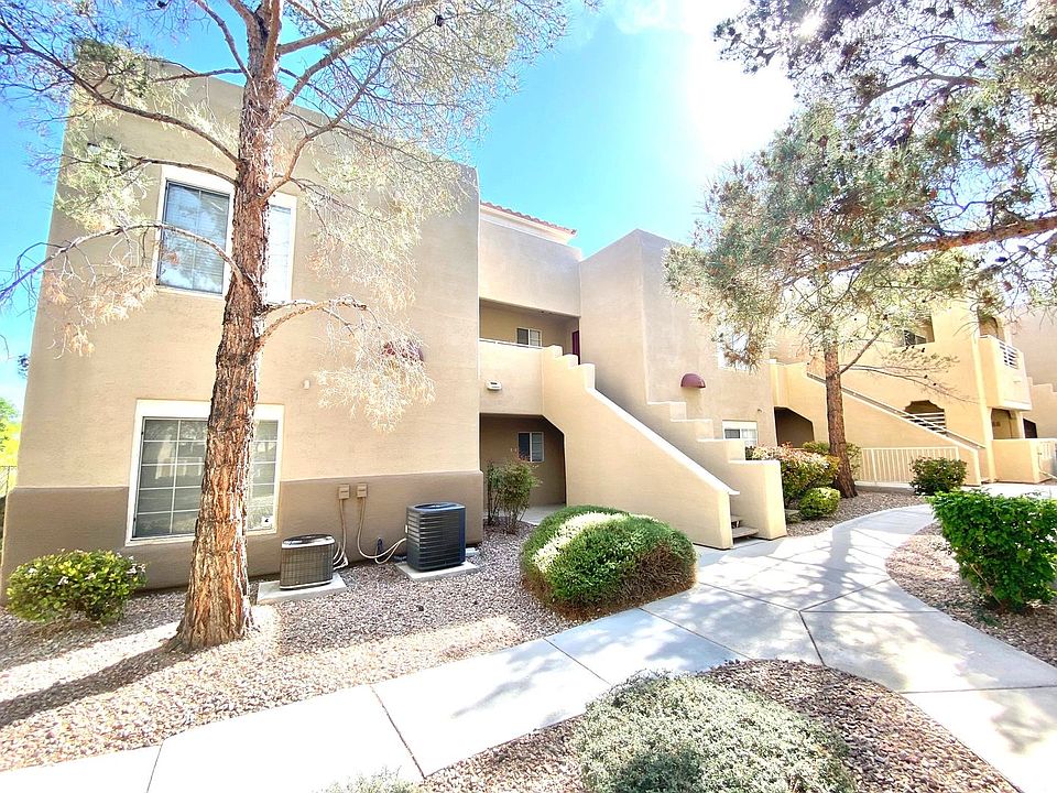 1st image of 1900 Villa Palms Ct Unit 202