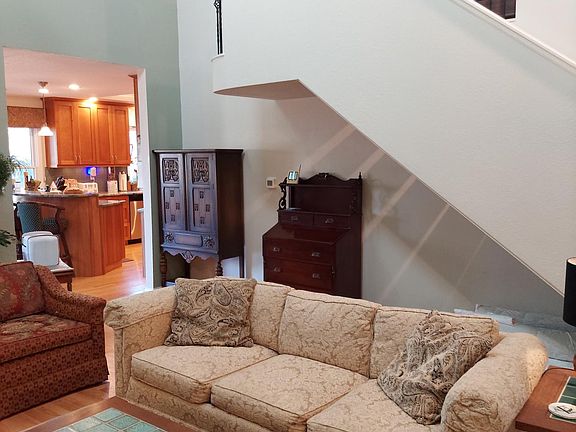 4th image of 5444 White Pl