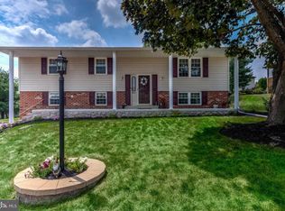612 Frances Dr, Harrisburg, PA 17109