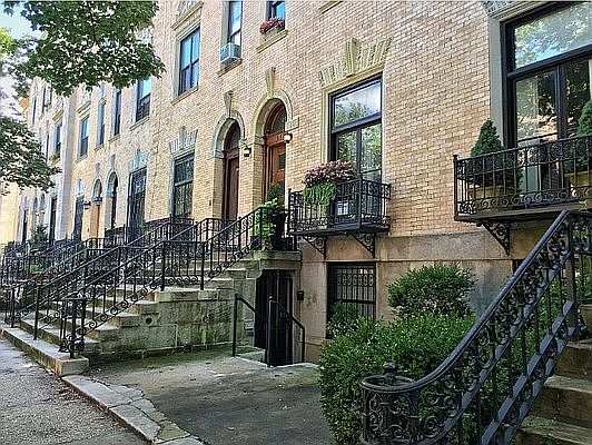 1st image of 236 W 139th St #G