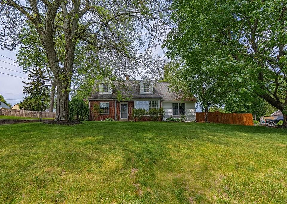 525 Lawn Ave, Sellersville, PA 18960 | Zillow