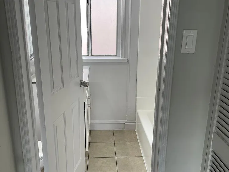 6717 S Brynhurst Ave — Photo 6