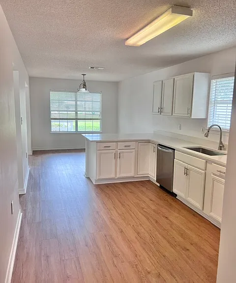 271 Twin Lakes Ln — Photo 6
