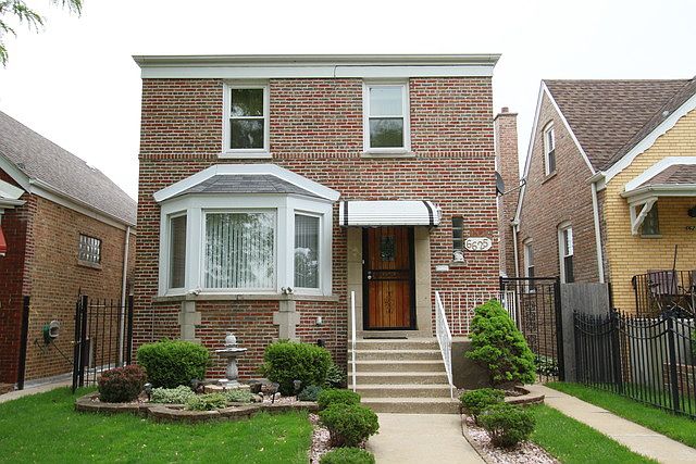 1st image of 6625 S Kedvale Ave
