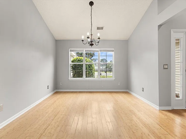 1201 Grasswind Dr — Photo 11