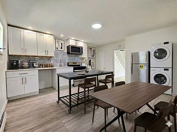 3rd image of 12 Franklin St