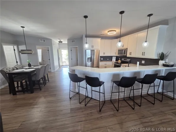 1210 Lands End Pkwy #C215, Osage Beach, MO 65065