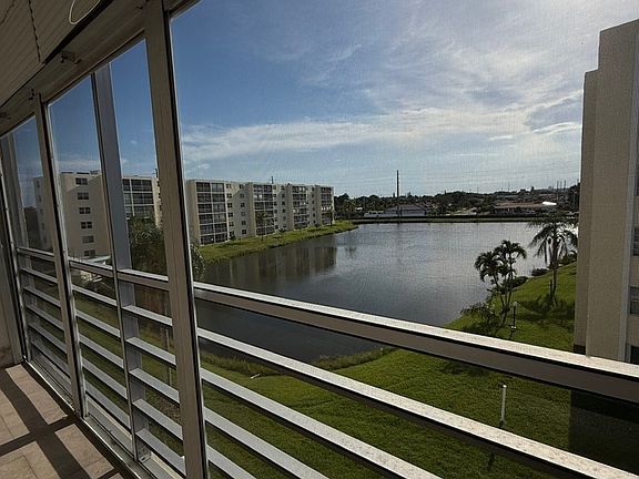5th image of 321 SE 3rd St APT 408