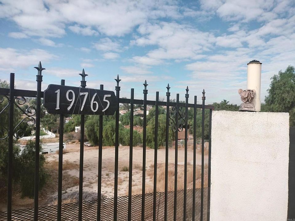 1st image of 19773 Carmelita Ave