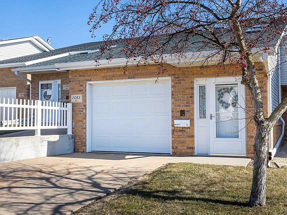 3rd image of 2282 Pasadena Dr Unit 13