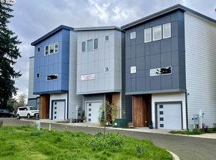 9023 NE Hoyt St, Portland, OR