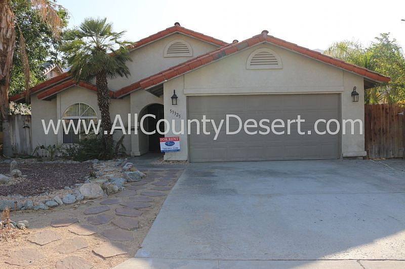 1st image of 53325 Avenida Velasco