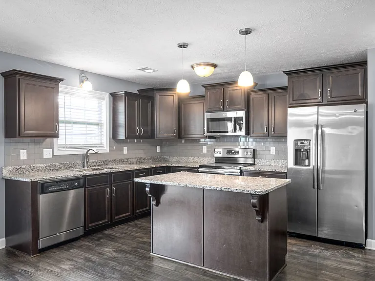 3755 Windmill Dr — Photo 7